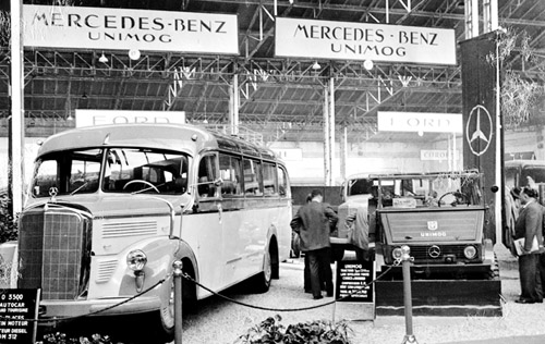 UNIMOG 1953 . Paris Motor Show