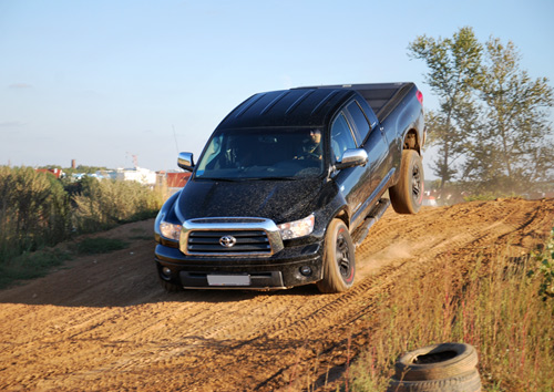 Toyota Tundra 2011