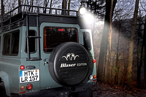 LR Defender Blaser Edition 2012